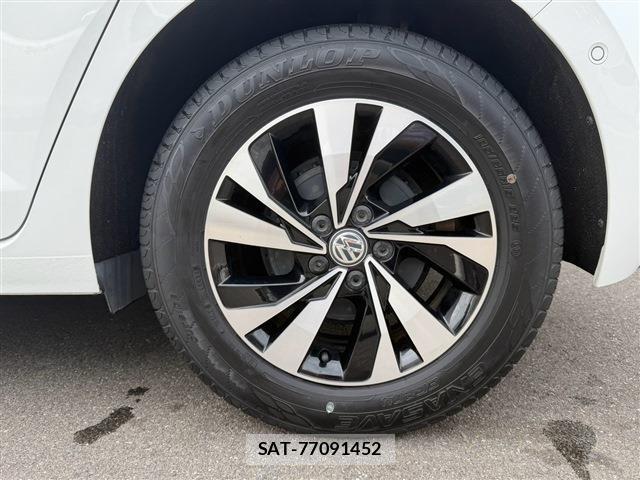 VolksWagen POLO 2019-07 8812752-10