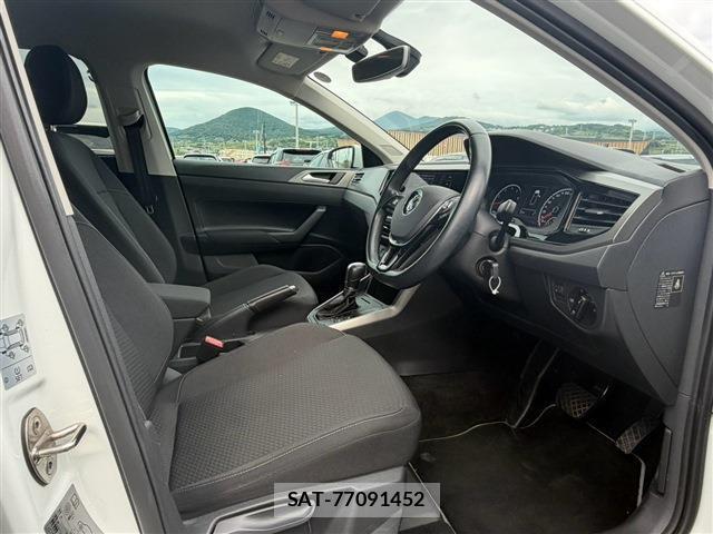 VolksWagen POLO 2019-07 8812752-12