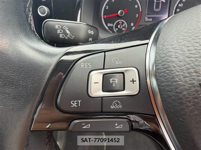 VolksWagen POLO 2019-07 8812752-18