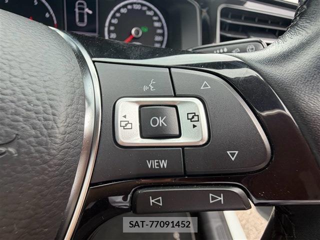VolksWagen POLO 2019-07 8812752-19