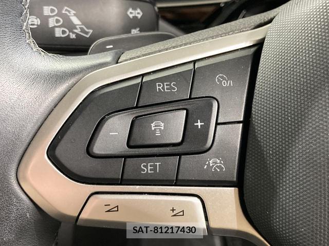 VolksWagen POLO 2023-10 8816254-7