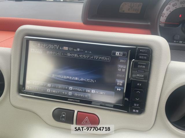Toyota PORTE 2014-01 8814567-13