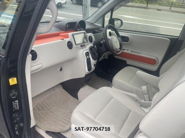 Toyota PORTE 2014-01 8814567-16