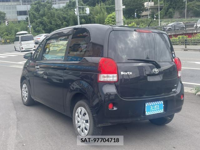Toyota PORTE 2014-01 8814567-2