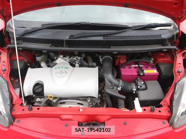 Toyota PORTE 2017-07 8814806-7