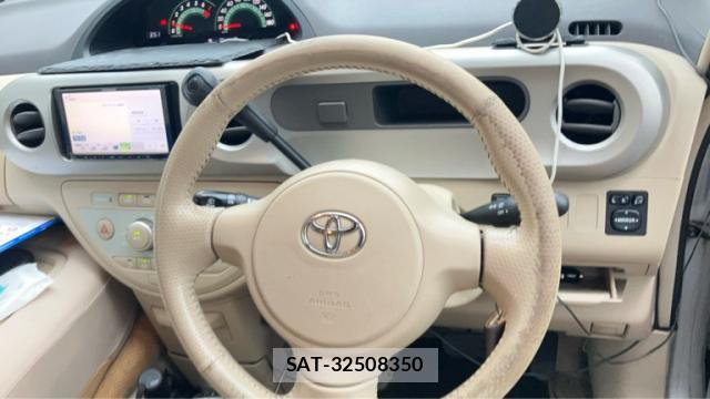 Toyota PORTE 2005-11 8816380-3
