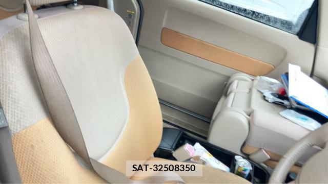 Toyota PORTE 2005-11 8816380-9