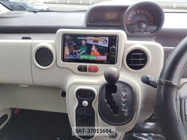 Toyota PORTE 2015-08 8817628-12