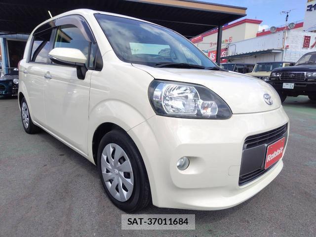 Toyota PORTE 2015-08 8817628-3