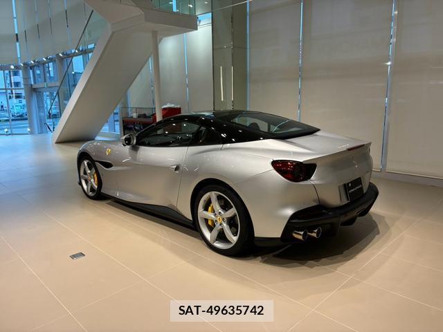 Ferrari Portofino 2023 8814286-5