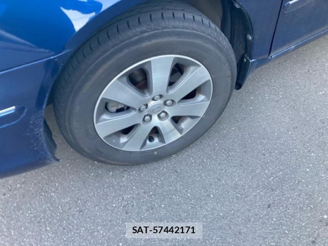 Toyota PREMIO 2002-02 8813557-3