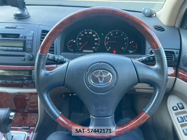 Toyota PREMIO 2002-02 8813557-5
