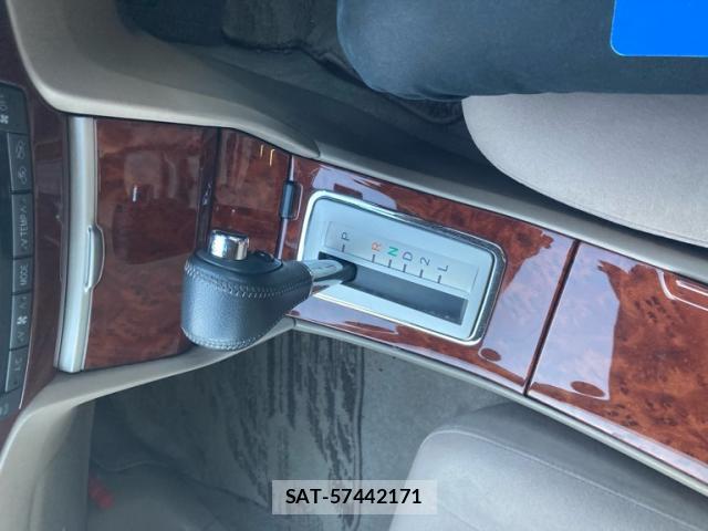 Toyota PREMIO 2002-02 8813557-9