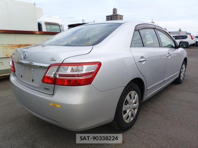 Toyota PREMIO 2012-07 8815343-2