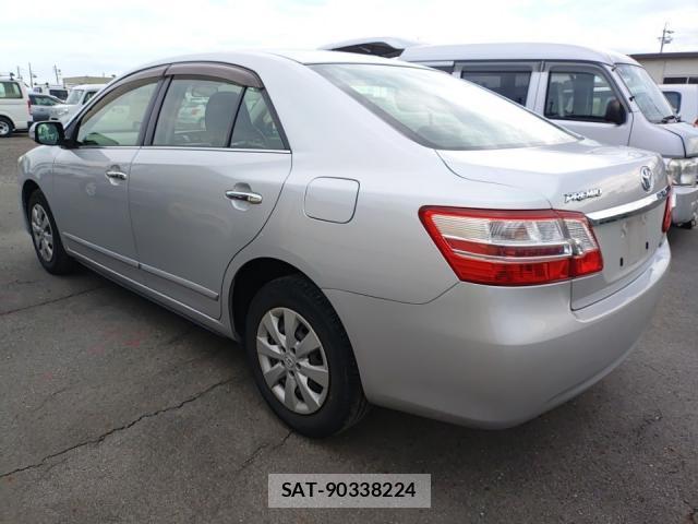 Toyota PREMIO 2012-07 8815343-4
