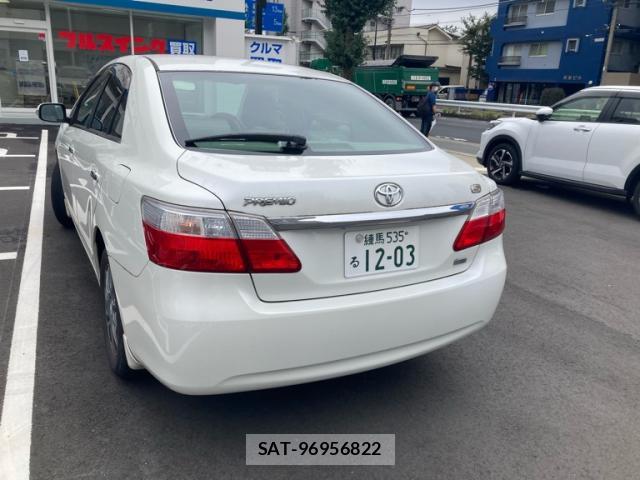 Toyota PREMIO 2008-11 8816245-1