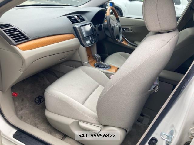 Toyota PREMIO 2008-11 8816245-5