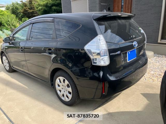 Toyota PRIUS ALPHA 2014-08 8812361-13