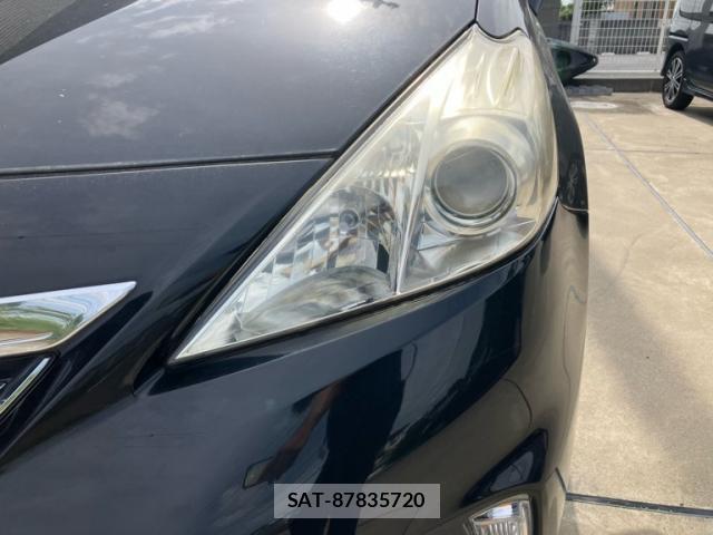 Toyota PRIUS ALPHA 2014-08 8812361-9