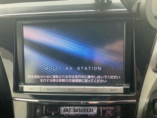 Toyota PRIUS ALPHA 2015-11 8812391-17