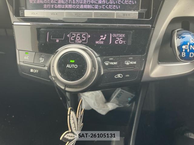 Toyota PRIUS ALPHA 2015-11 8812391-18