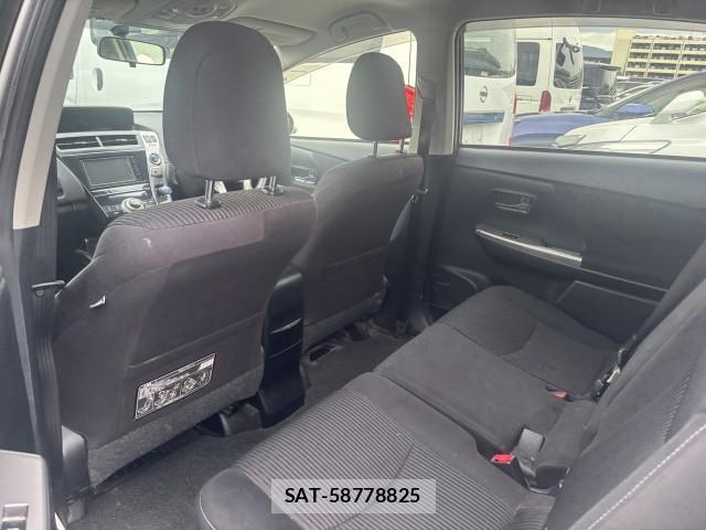 Toyota PRIUS ALPHA 2015-08 8812720-3