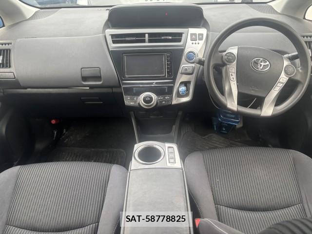 Toyota PRIUS ALPHA 2015-08 8812720-7