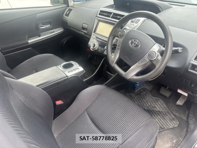 Toyota PRIUS ALPHA 2015-08 8812720-8