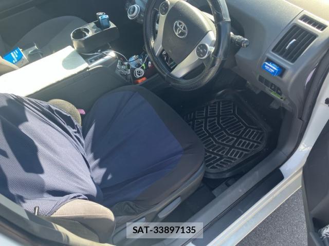 Toyota PRIUS ALPHA 2012-03 8813331-12