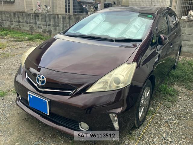 Toyota PRIUS ALPHA 2013-12 8813517-0
