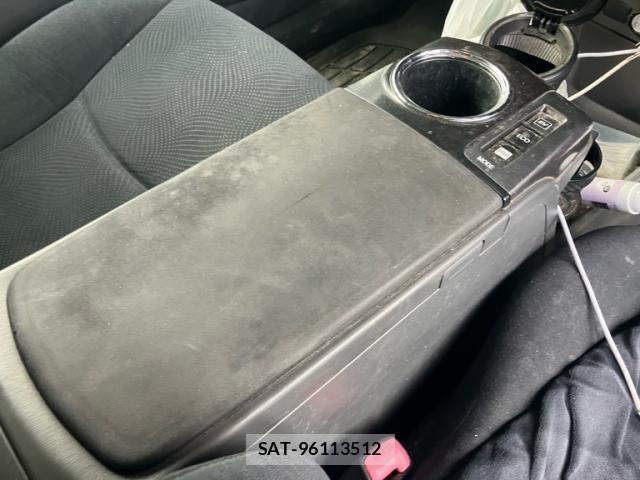 Toyota PRIUS ALPHA 2013-12 8813517-11