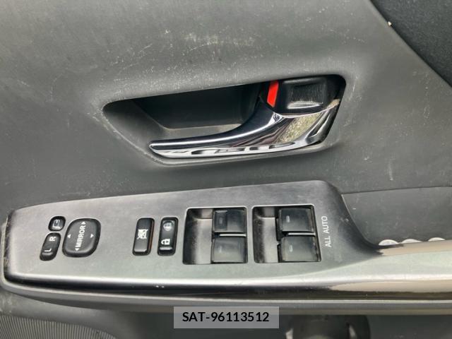 Toyota PRIUS ALPHA 2013-12 8813517-6