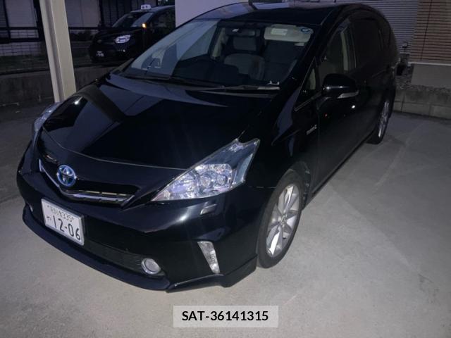 Toyota PRIUS ALPHA 2012-12 8813591-0