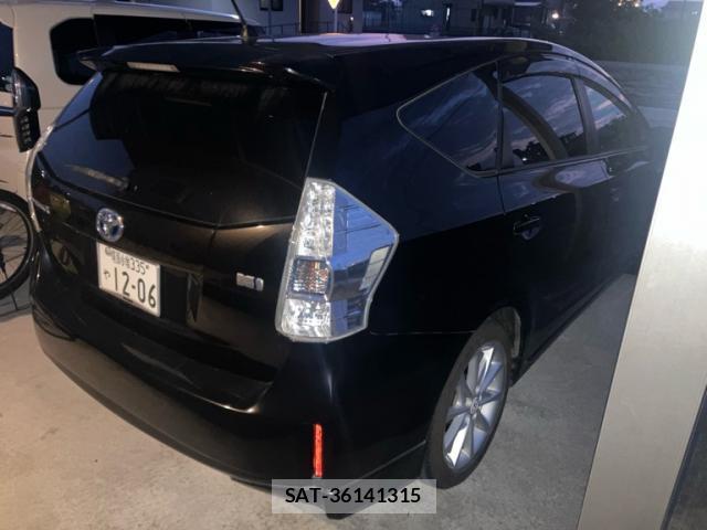 Toyota PRIUS ALPHA 2012-12 8813591-13