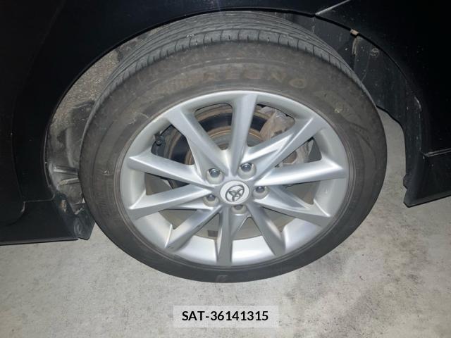 Toyota PRIUS ALPHA 2012-12 8813591-3