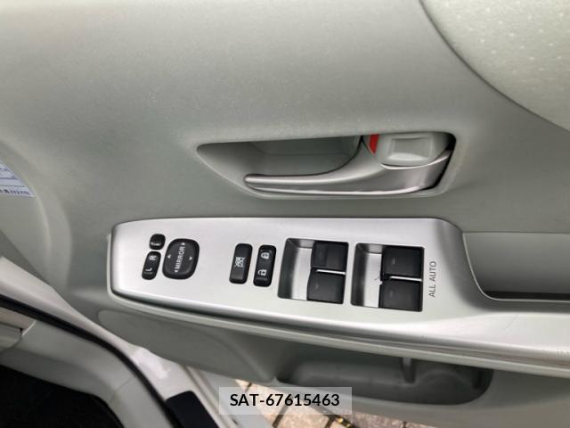 Toyota PRIUS ALPHA 2013-09 8814545-9