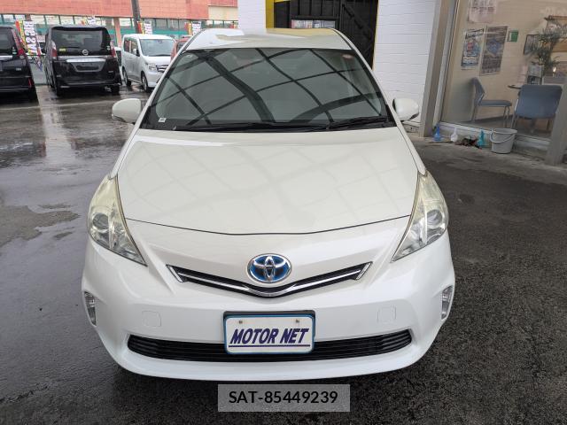 Toyota PRIUS ALPHA 2013-10 8814930-12
