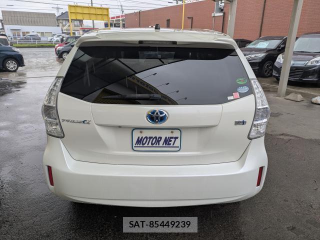 Toyota PRIUS ALPHA 2013-10 8814930-13