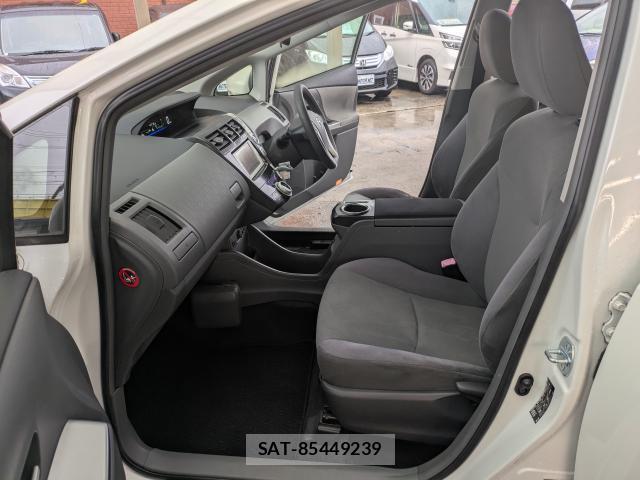 Toyota PRIUS ALPHA 2013-10 8814930-14