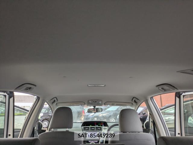Toyota PRIUS ALPHA 2013-10 8814930-16