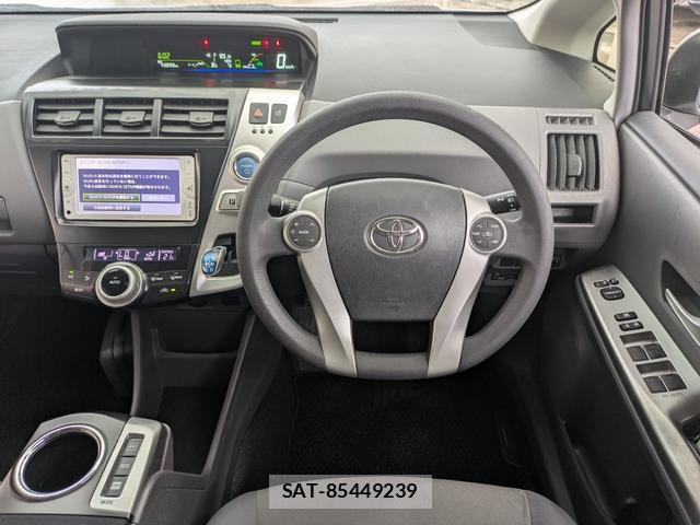 Toyota PRIUS ALPHA 2013-10 8814930-17