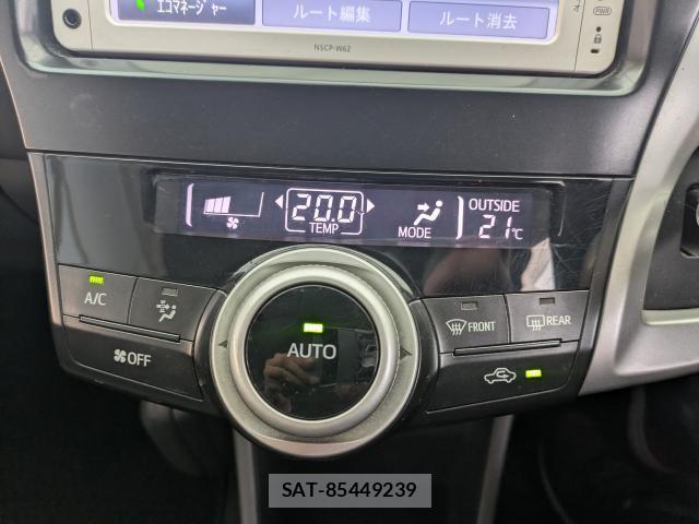 Toyota PRIUS ALPHA 2013-10 8814930-19
