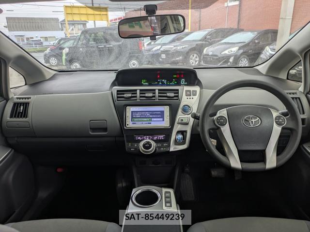 Toyota PRIUS ALPHA 2013-10 8814930-2