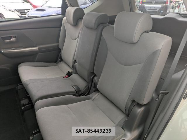 Toyota PRIUS ALPHA 2013-10 8814930-6