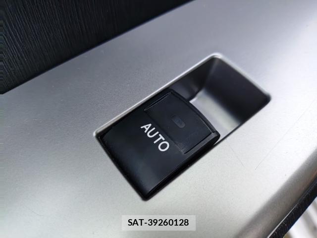 Toyota PRIUS ALPHA 2016-09 8815333-12