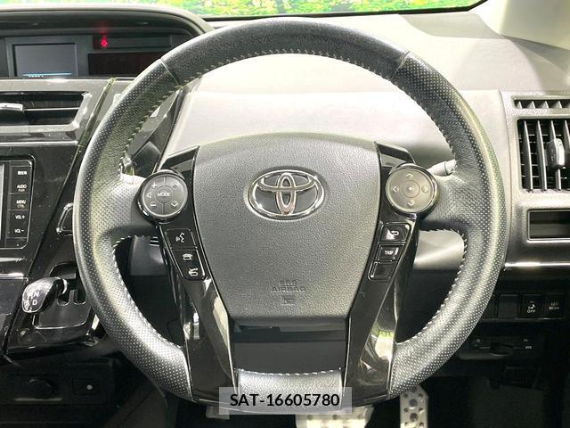 Toyota PRIUS ALPHA 2015-10 8815594-11