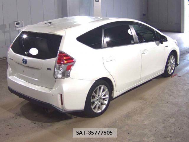 Toyota PRIUS ALPHA 2015-06 8816127-4