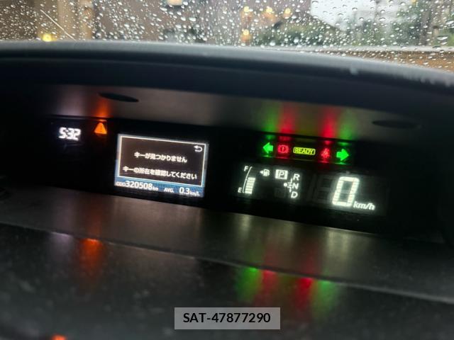 Toyota PRIUS ALPHA 2016-03 8816242-1