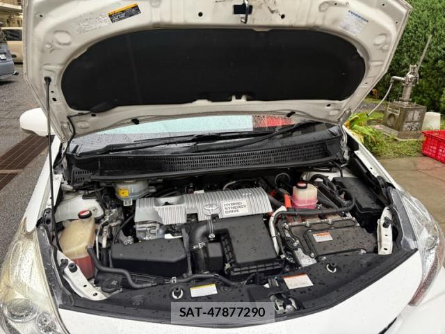 Toyota PRIUS ALPHA 2016-03 8816242-14
