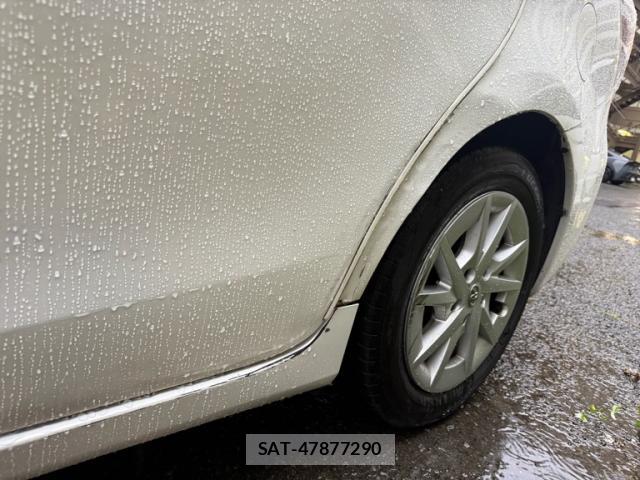 Toyota PRIUS ALPHA 2016-03 8816242-7